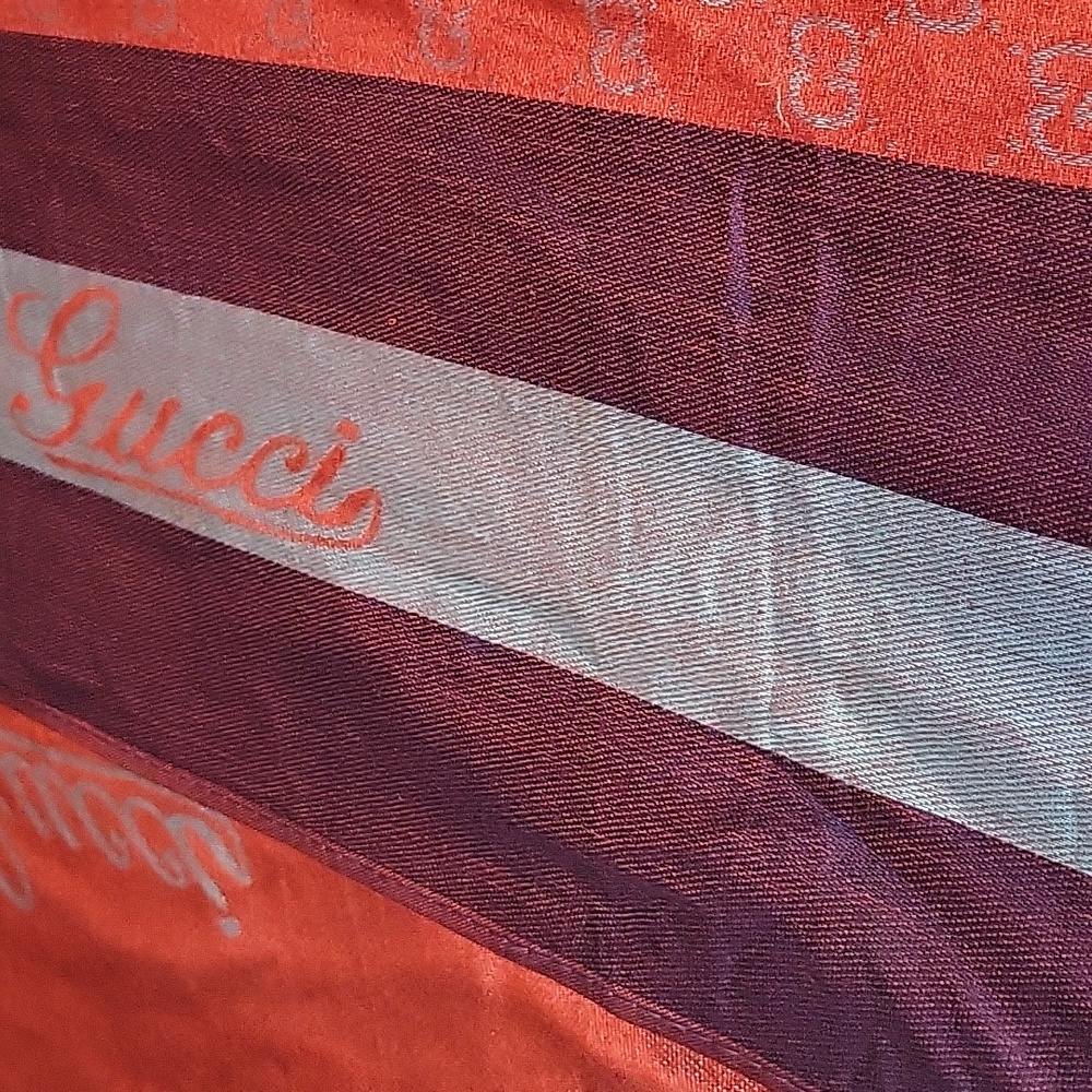GUCCI SCARF - Picture 6 of 7